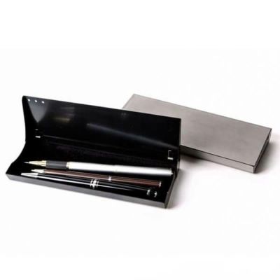 CLAUSTRUM（クラウストルム）のペンケースならフリスピ