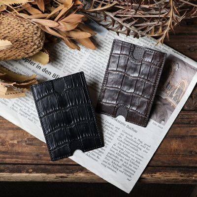 革工房 比留間 スモールクロコダイル テール パスケース 定期 革工房 比留間 スモールクロコダイル テール パスケース 定期